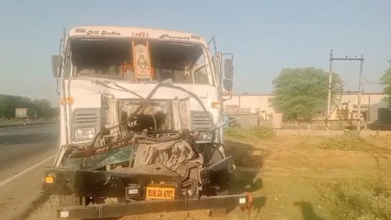 जयपुर के NH 48 पर मरीज को लेकर जा रही एम्बुलेंस सड़क हादसे का हुई शिकार, दो की मौके पर मौत
