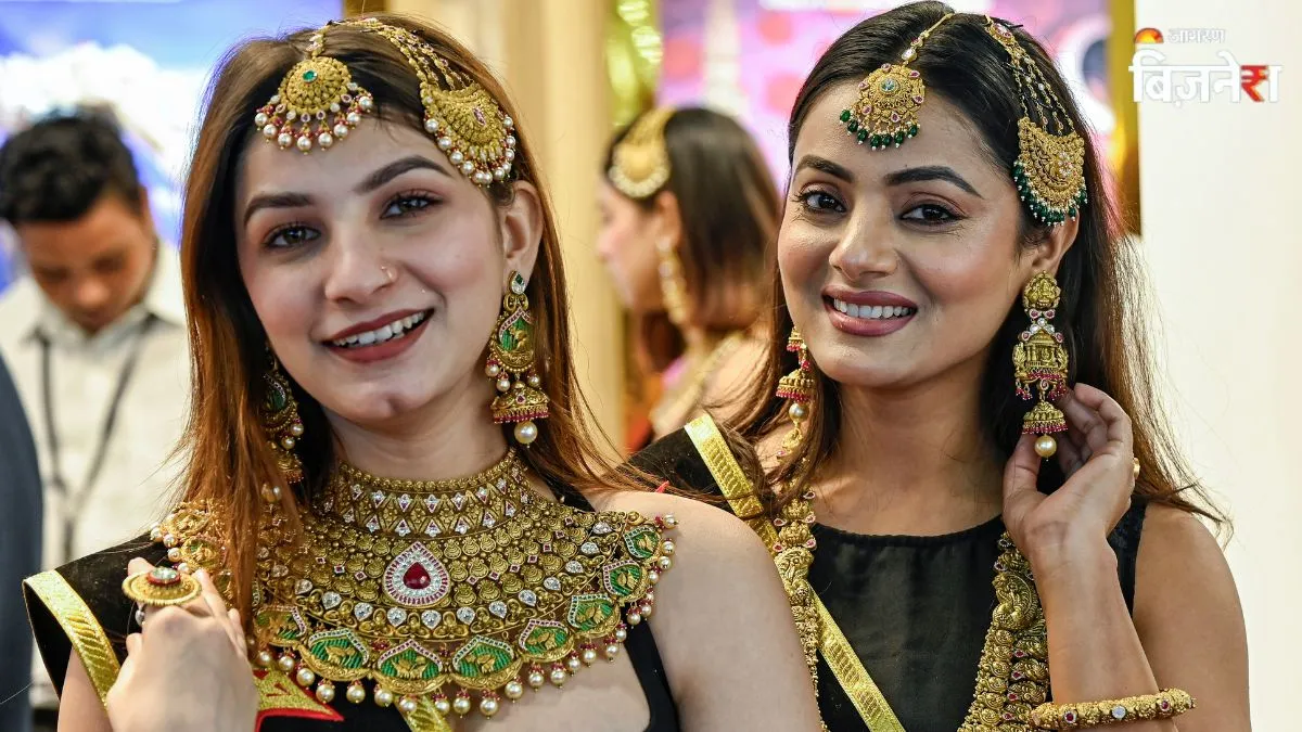 औंधे मुंह गिरा सोना चांदी, गोल्ड ₹12000 तो चांदी ₹36000 गिरी; कितनी रह गई कीमत?