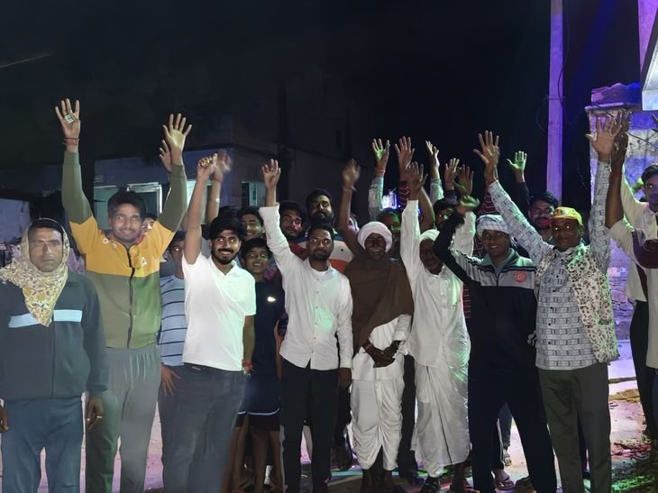 ताला-तिलक नगर सड़क निर्माण को मिली एनओसी:ग्रामीणों को 15 किमी चक्कर से मिलेगी निजात, खुशी में पटाखे फोड़े