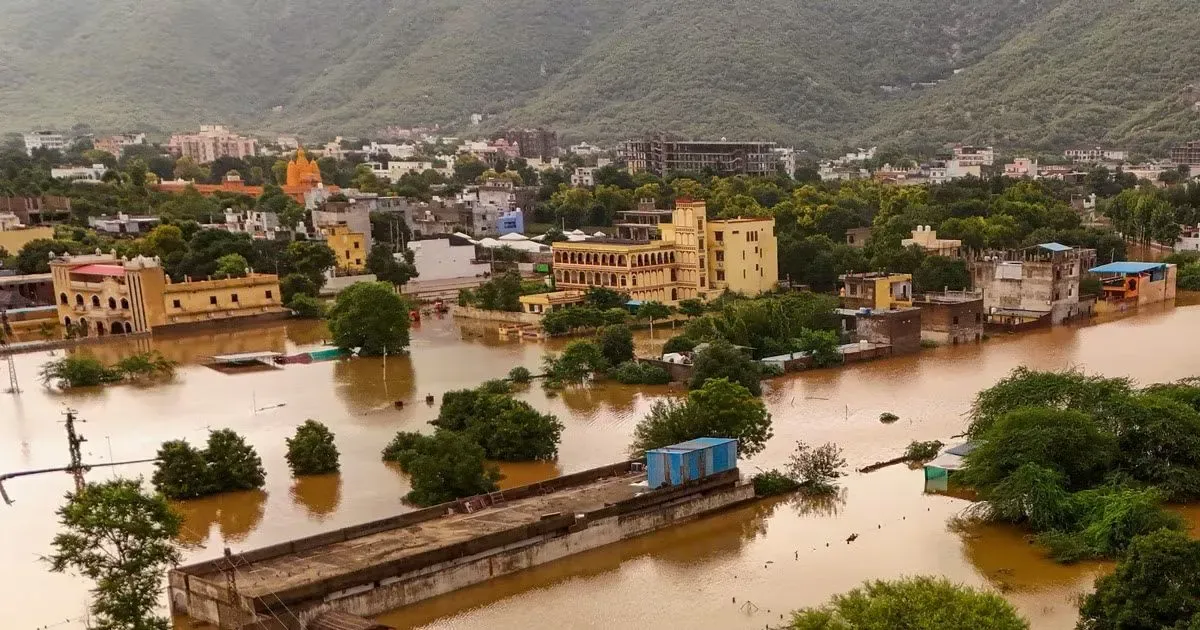 राजस्थान के 7 जिलों में बारिश का अलर्ट:उदयपुर, जोधपुर और अजमेर संभाग में मौसम बदलेगा, माउंट आबू से ज्यादा ठंडा हुआ सीकर