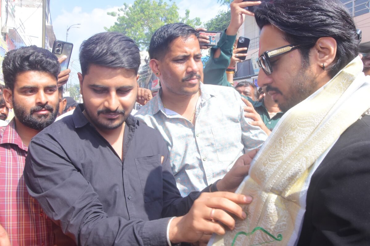 एक्टर अनूप सिंह पहुंचे आमेट:करणी सेना ने किया भव्य स्वागत, महाराणा प्रताप को बताया जीवन का आदर्श