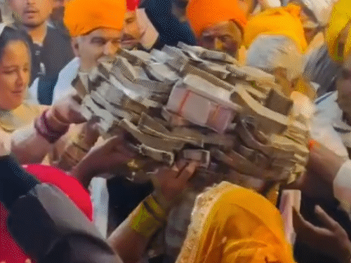 भरतपुर में 1.21 करोड़ रुपए का मायरा भरा:नर्सिंग ऑफिसर के 6 मामा कैश लेकर भात भरने पहुंचे; कोई सरपंच तो कोई सरकारी टीचर