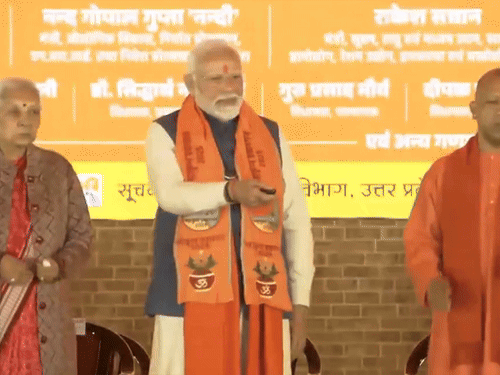 लोकसभा अध्यक्ष ने 57 करोड़ के प्रोजेक्ट्स का किया शुभारंभ:विजयवीर स्टेडियम में बैडमिंटन कोर्ट,जिम,जॉगिंग ट्रैक सहित खेल सुविधाओं का होगा विस्तार