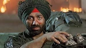 देशभक्ति से भरे लोग, ढूंढ रहे ‘बॉर्डर’ वाली बात, गानों को लेकर जोश चरम पर