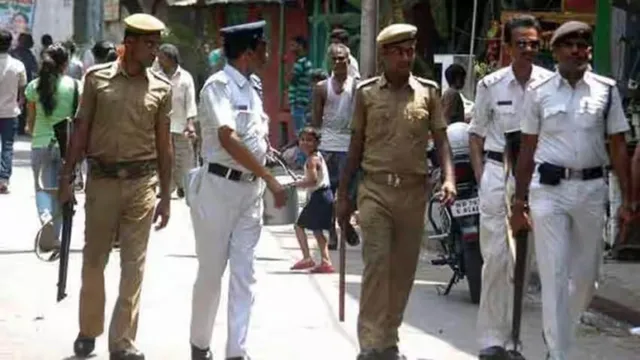 बंगाल में SIR सुनवाई कैंप पर भीड़ का हमला, किसी तरह से जान बचाकर भागे अधिकारी