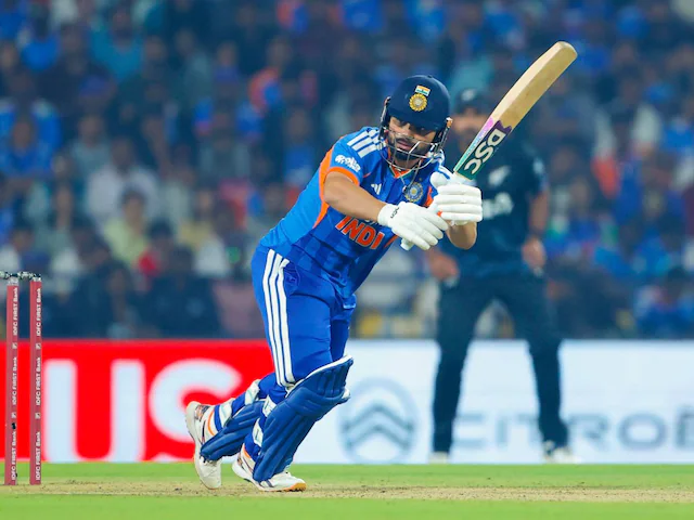 आयुष के शतक से राजस्थान ने बनाए 363 रन